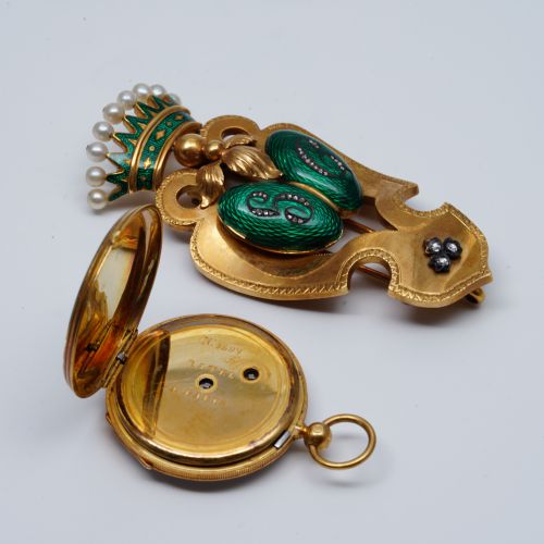 十九世紀黃金綠琺瑯嵌珍珠胸襟錶
