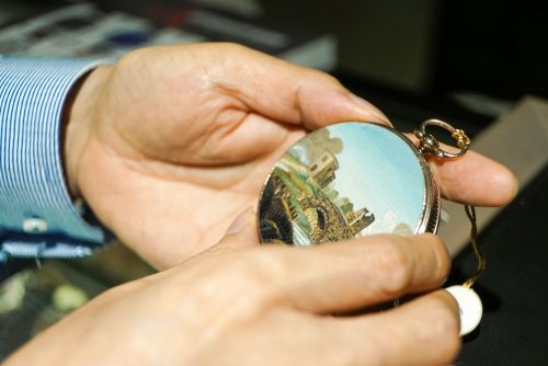 跨越百年的鐘錶，在安帝古倫春拍預展中亮相